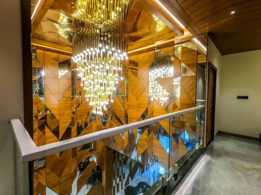 Celebrity Villa Игатпури Экстерьер фото