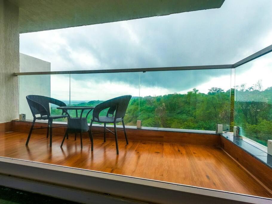 Celebrity Villa Игатпури Экстерьер фото